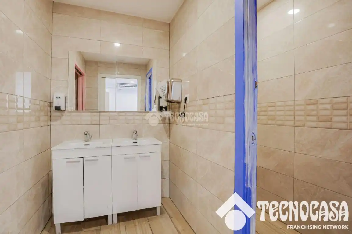 Business premises for sale in Torrent Ballester, imagen 17