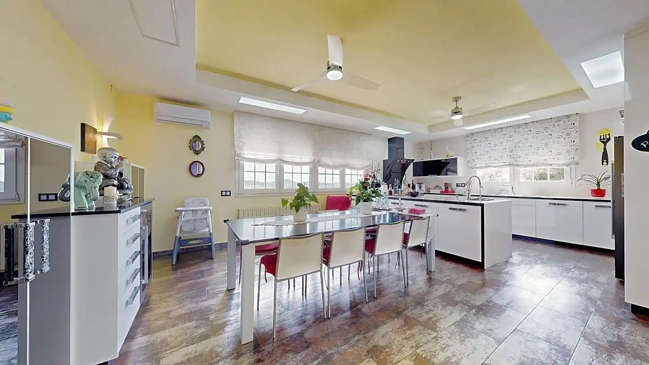Cocina de Casa o chalet en venta en Caldes de Montbui con Aire acondicionado, Calefacción y Jardín privado