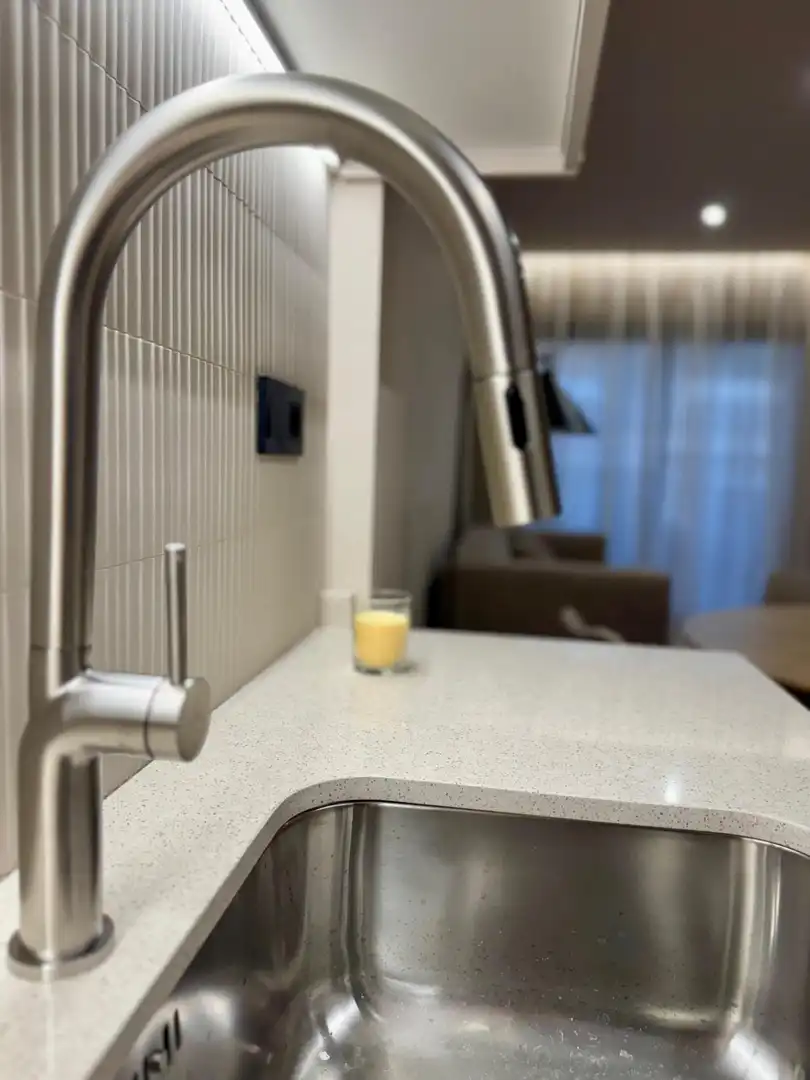 Badezimmer von Erdgeschoss zur Miete in Barcelona mit Klimaanlage, Heizung und Terrasse