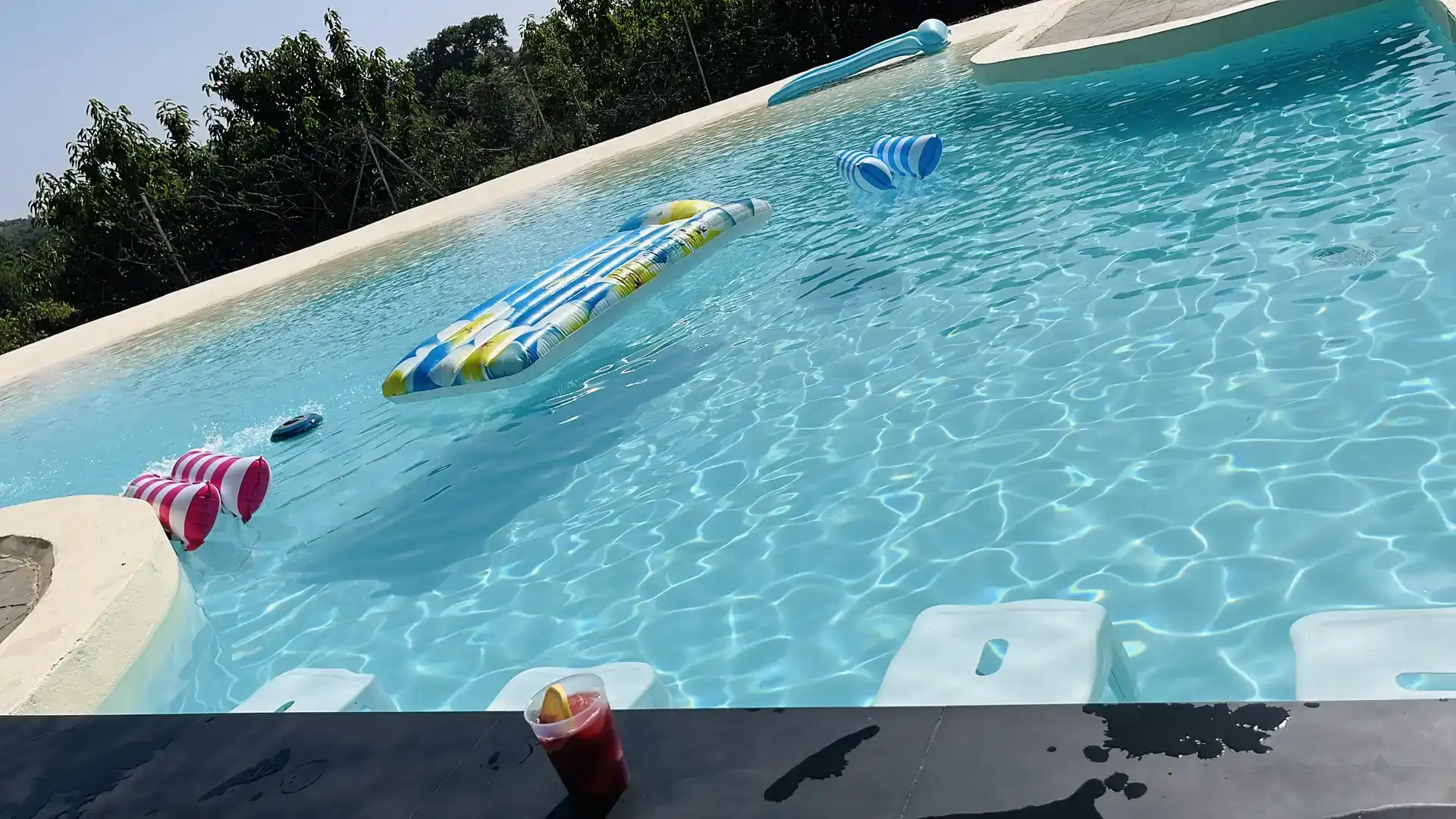 Piscina de Finca rústica en venda en Cuacos de Yuste amb Aire condicionat, Jardí privat i Traster