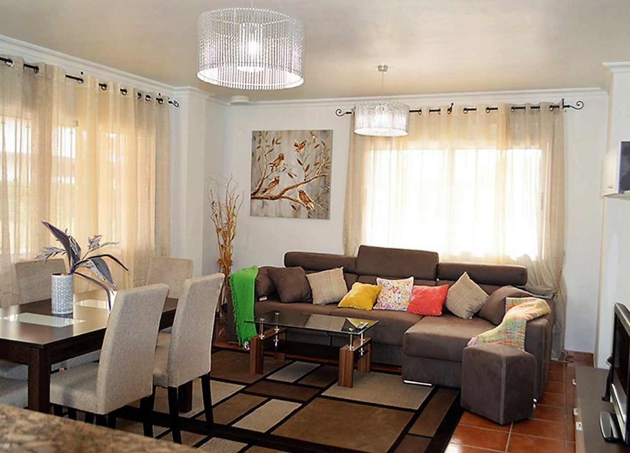 Sala d'estar de Casa o xalet en venda en Pilar de la Horadada amb Calefacció, Jardí privat i Terrassa