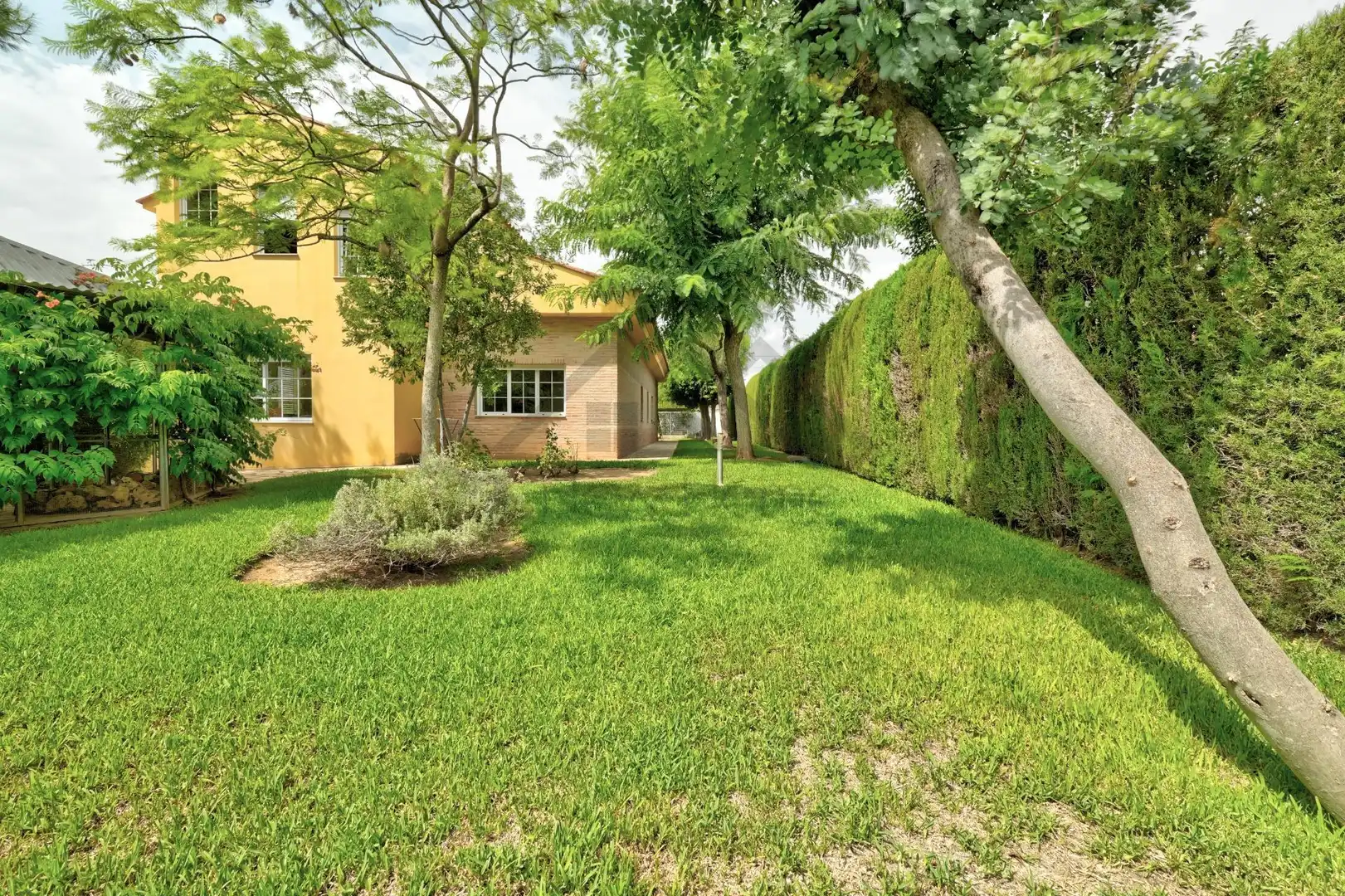 Garden of Houses for sale in La Pobla de Vallbona  with Heating, Private garden and Terrace