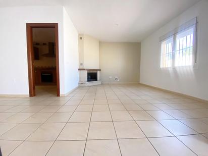 Living room of Single-family semi-detached for sale in Pizarra  with Terrace and Balcony