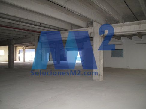 Nau industrial en venda en Alcobendas