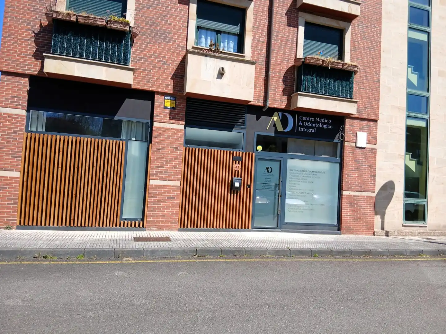 Außenansicht von Geschaftsraum zur Miete in Gijón 