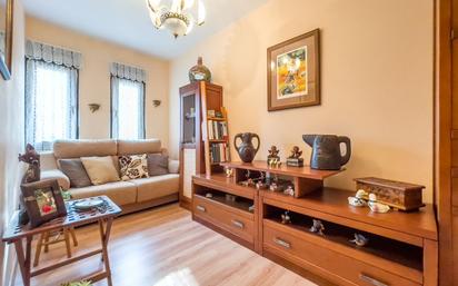 Living room of Flat for sale in Oviedo 