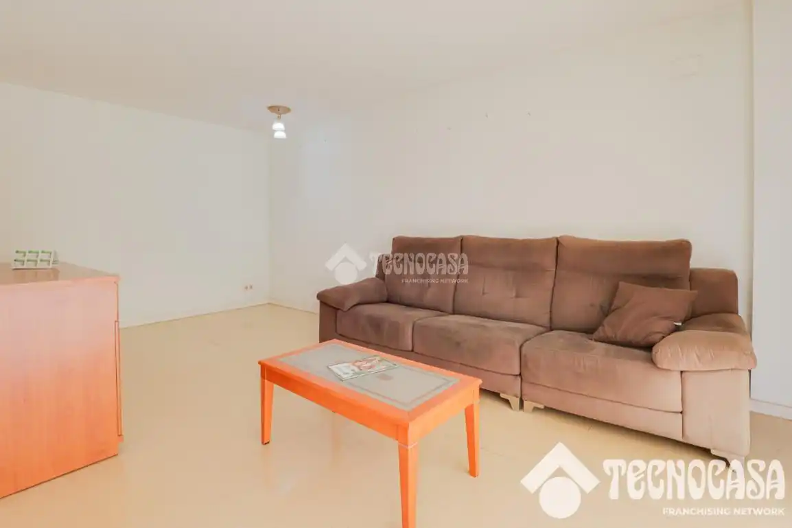 Sala d'estar de Pis en venda en Barcelona amb Balcó