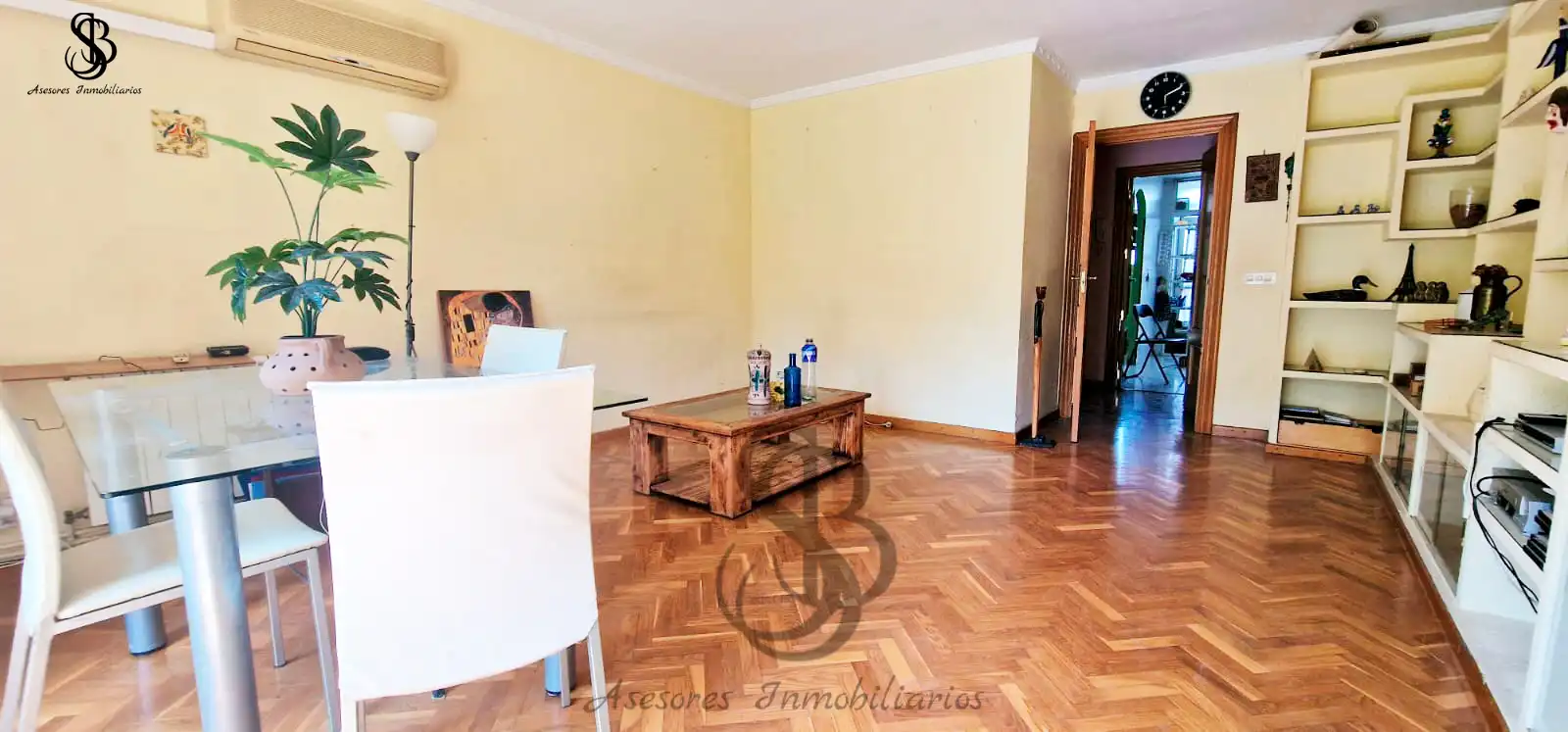 Sala de estar de Casa adosada en venta en Alicante / Alacant con Aire acondicionado, Calefacción y Jardín privado