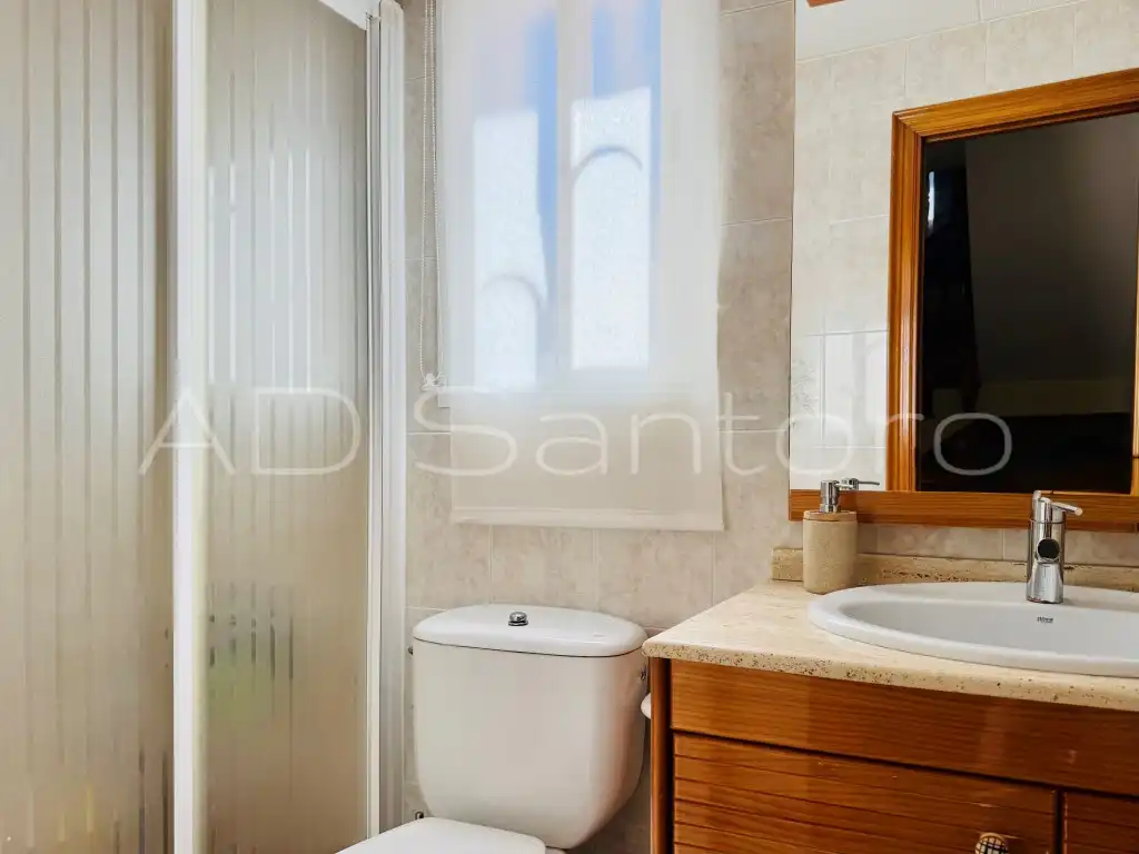Baño de Casa adosada en venta en Vilanova i la Geltrú