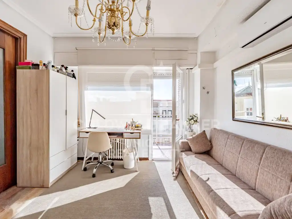 Habitación de Piso en venta en Madrid con Terraza