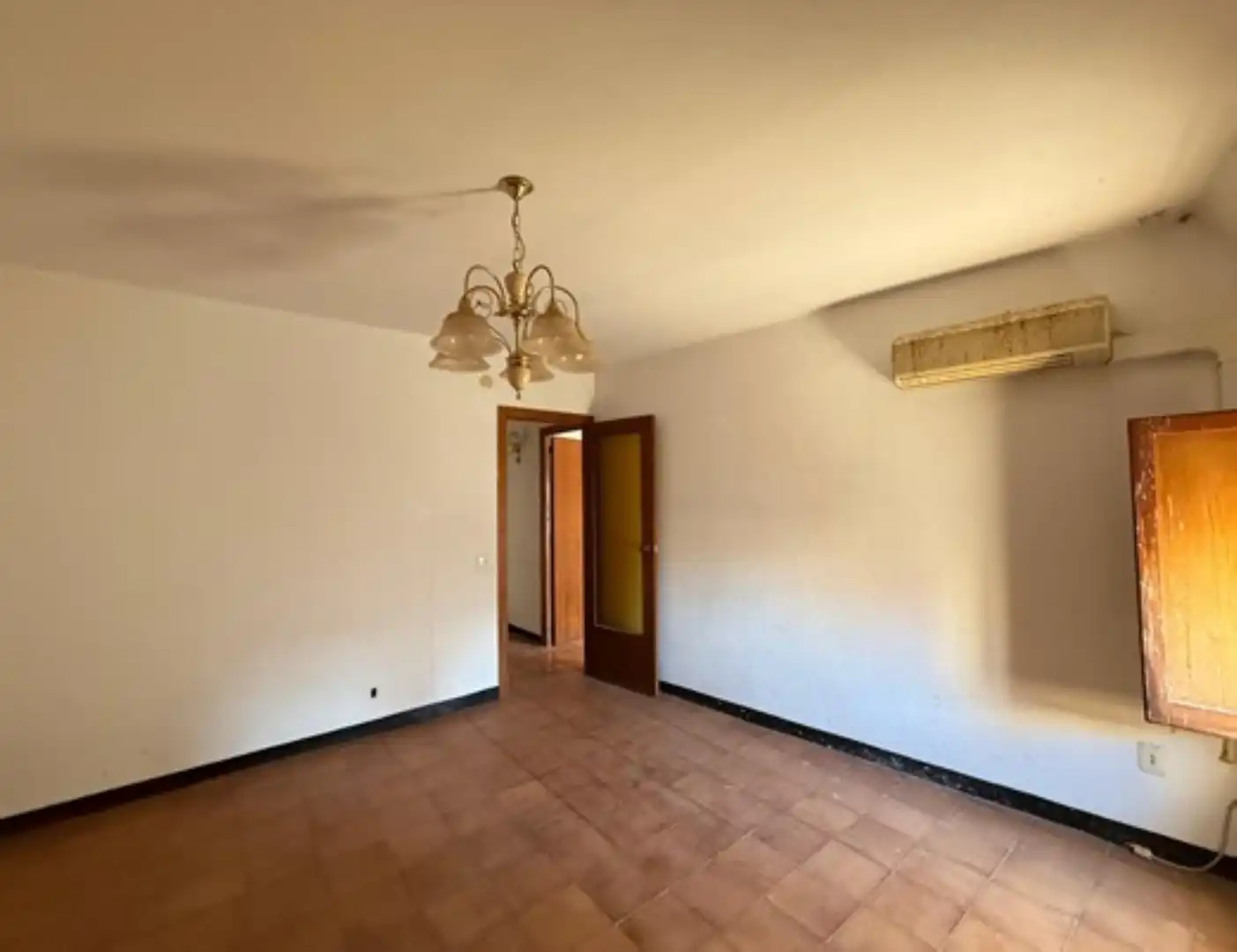 Flat for sale in Carrer de Santa Anna 22, imagen 6