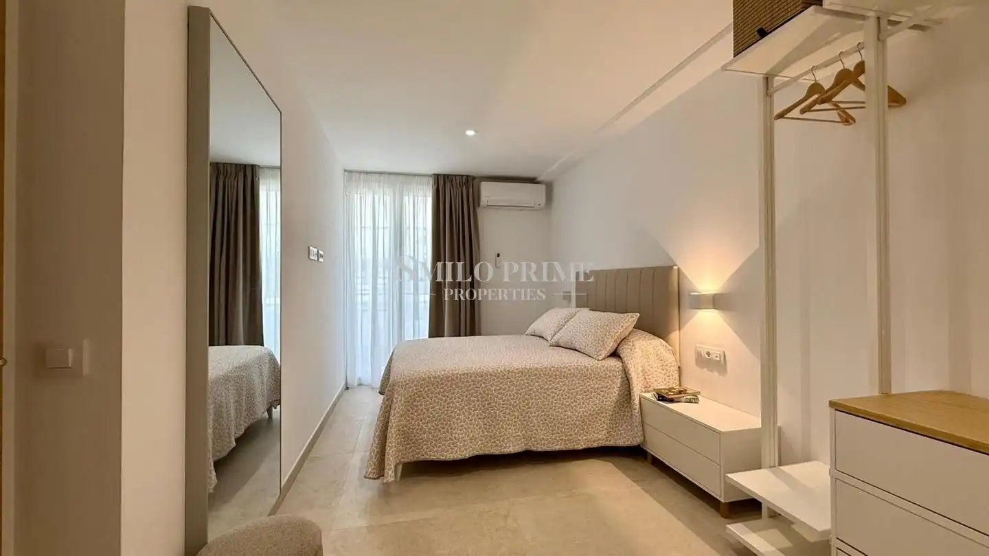 Schlafzimmer von Dachboden zur Miete in Guía de Isora mit Klimaanlage, Terrasse und Möbliert