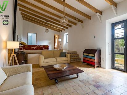 Sala d'estar de Finca rústica en venda en  Palma de Mallorca amb Calefacció, Jardí privat i Terrassa