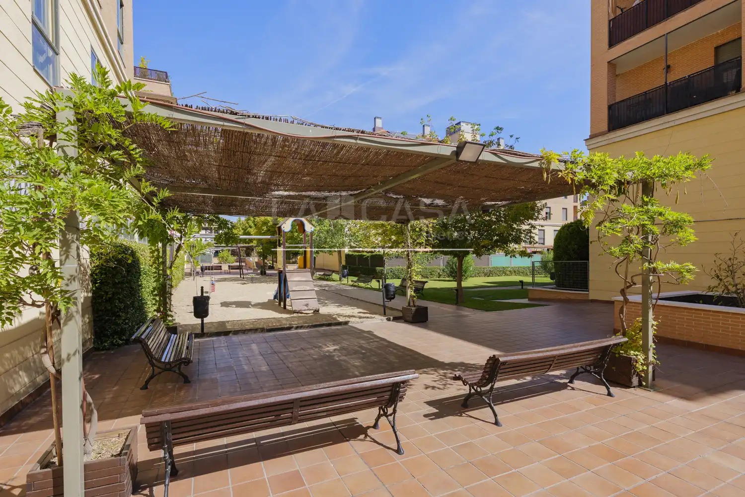 Terraza de Piso en venta en Parla Este