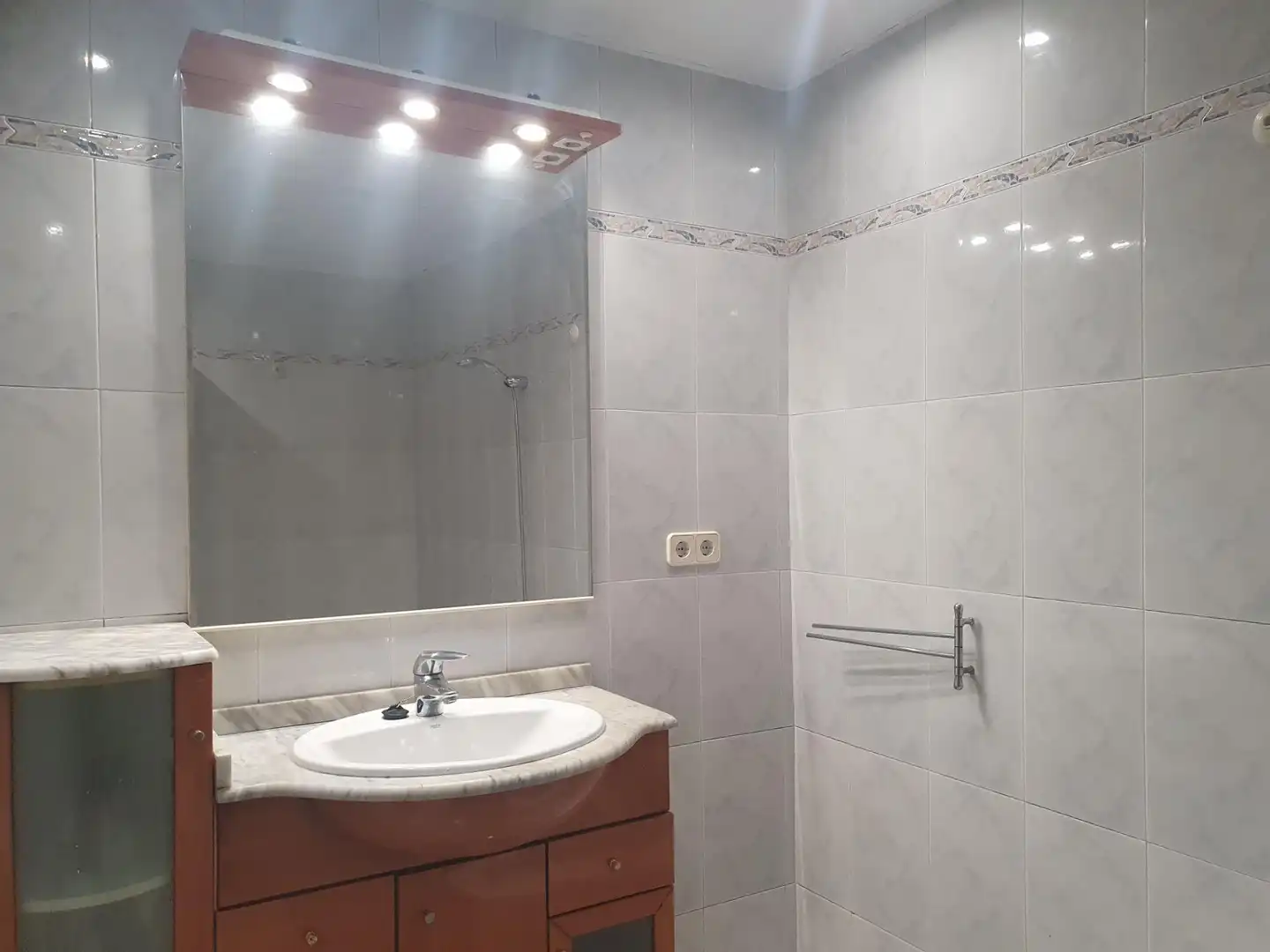 Bathroom of Houses for rent in Mollet del Vallès  with Heating, Private garden and Parquet flooring