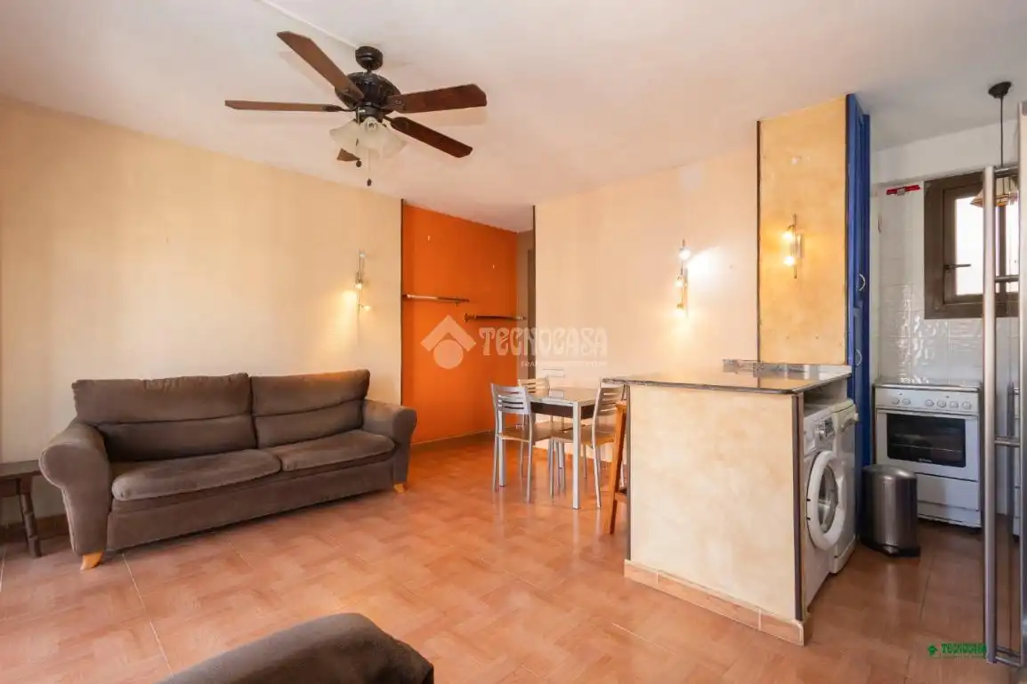 Sala de estar de Piso en venta en Almería con Terraza