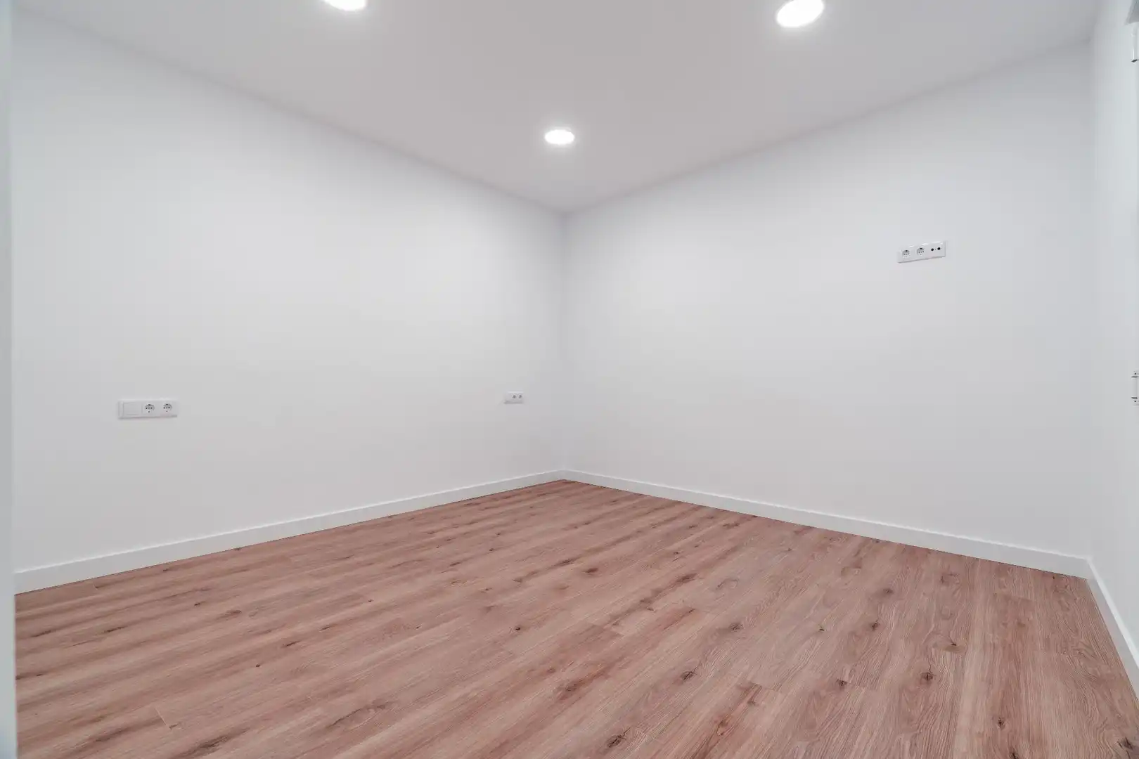 Wohnung zum Verkauf in Tarragona mit Klimaanlage und Balkon