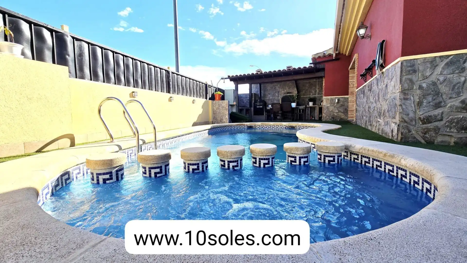 Chalet con piscina en venta en Bigastro, imagen 2