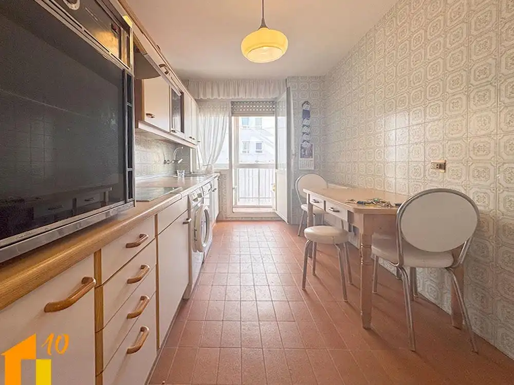 Cocina de Piso en venta en Burgos Capital con Trastero