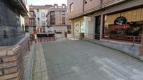 Vista exterior de Garatge en venda en Torrelavega 