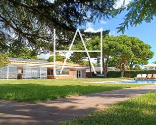 Jardí de Casa o xalet en venda en Sant Vicenç de Montalt amb Calefacció, Terrassa i Piscina