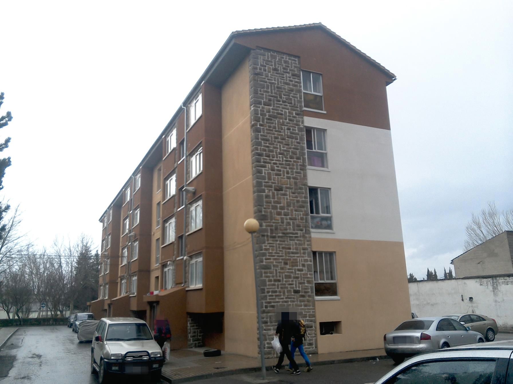 Vista exterior de Pis en venda en Jaca