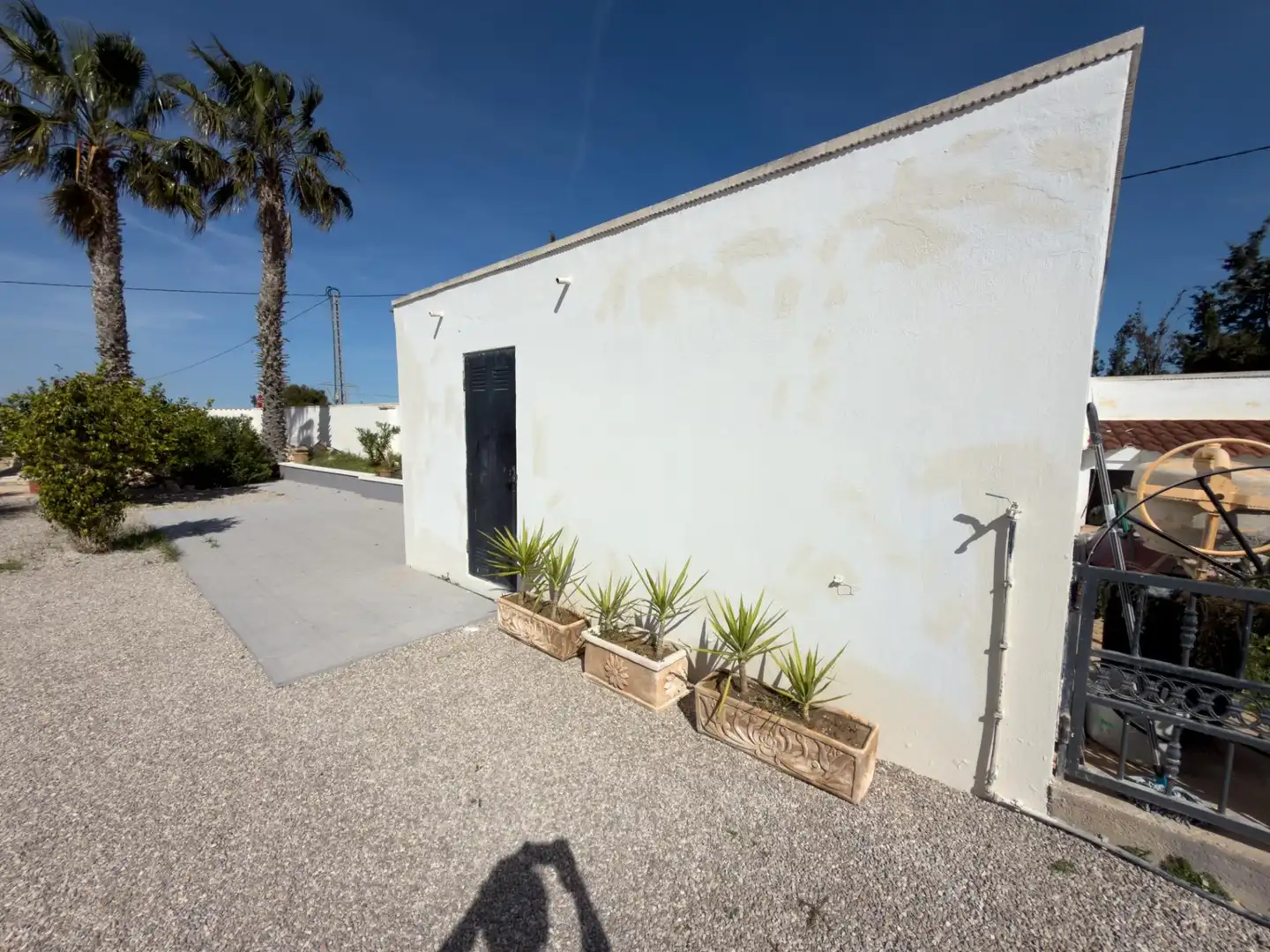 Vista exterior de Casa o xalet en venda en Los Montesinos amb Aire condicionat, Calefacció i Jardí privat