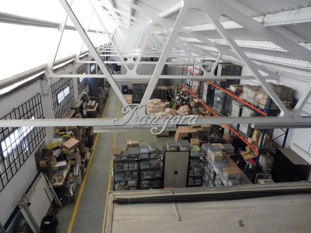 Nave industrial en venta en Derio
