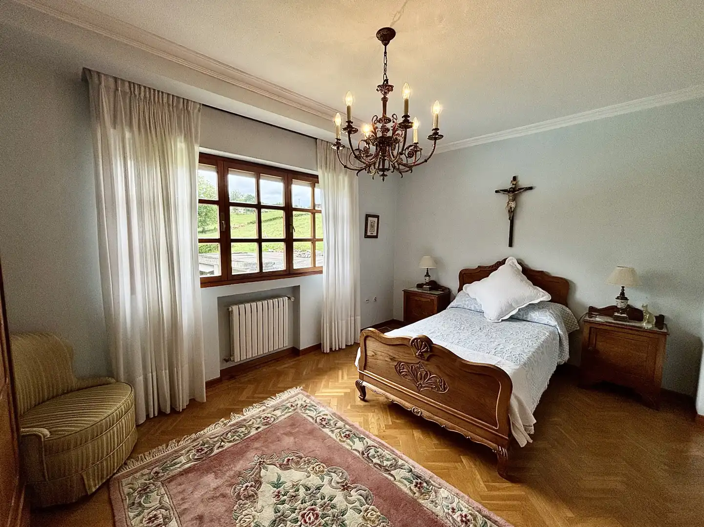 Bedroom of Houses for sale in Sariego  with Heating, Private garden and Parquet flooring