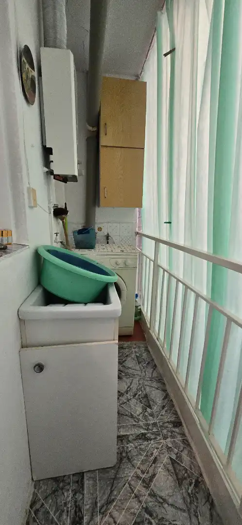 Terraza de Piso en venta en Santa Coloma de Gramenet con Aire acondicionado, Calefacción y Horno