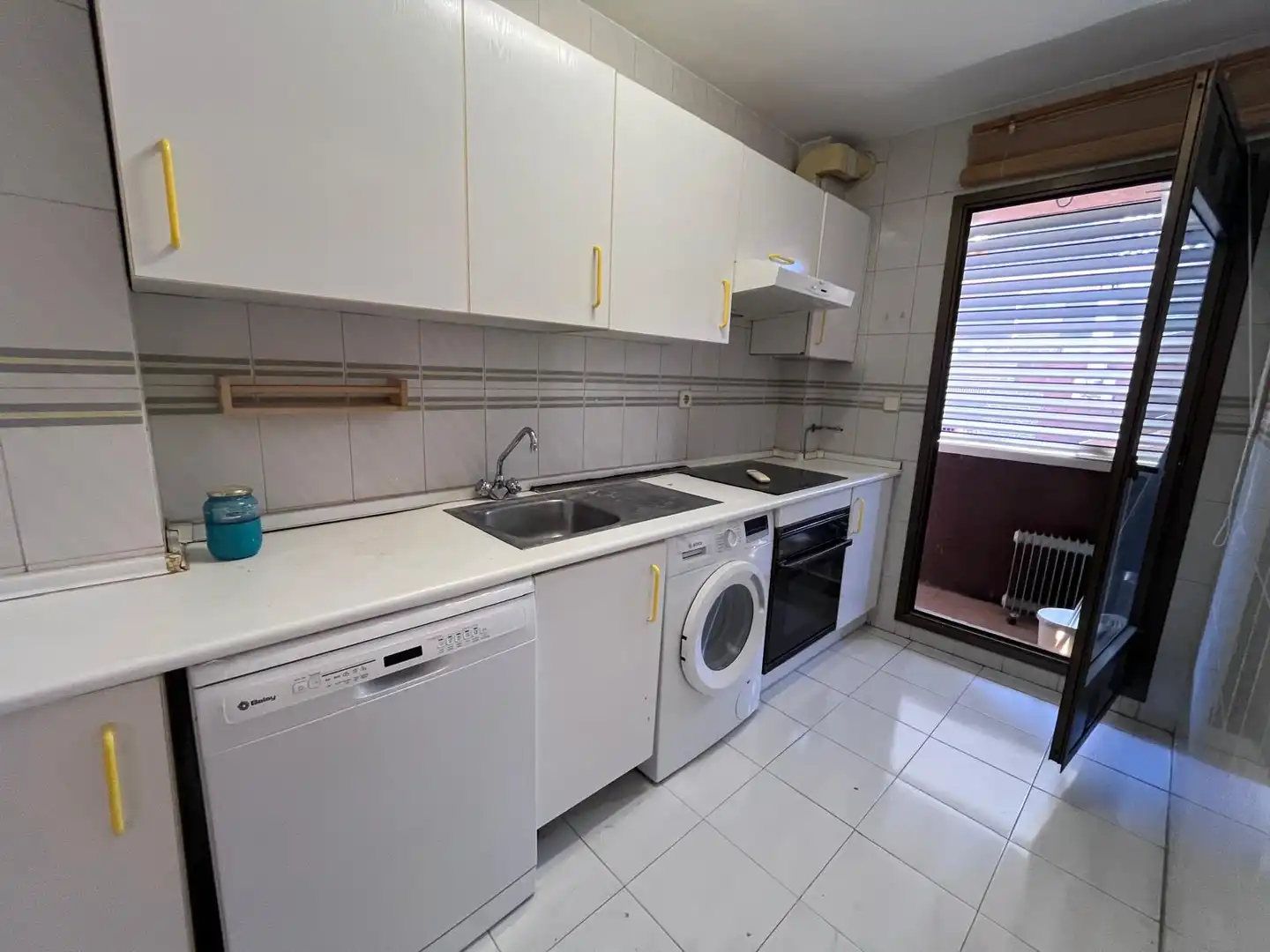 Cocina de Apartamento de alquiler en Las Rozas de Madrid con Aire acondicionado, Calefacción y Parquet