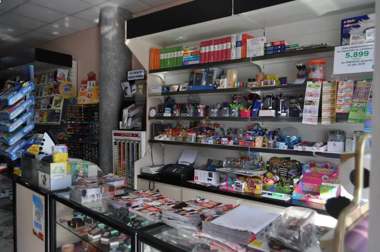 Local comercial en venta en Piñeiros- Freixeiro