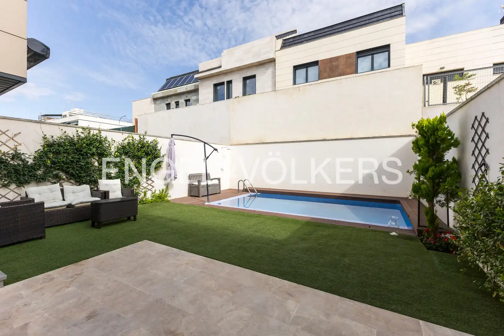 Exterior view of Detached homes for rent in Madrid  with Air Conditioner, Heating and Private garden