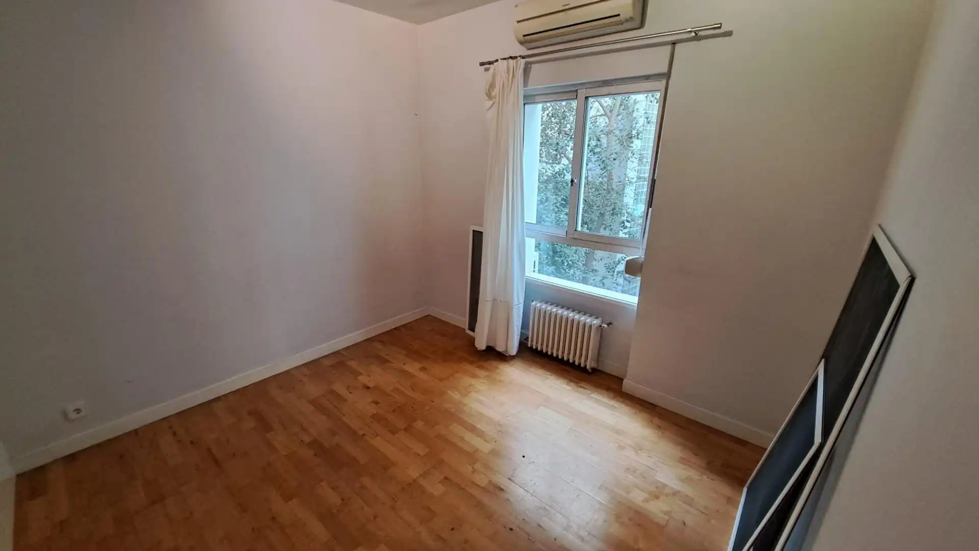 Habitación de Piso en venta en Valencia con Aire acondicionado, Calefacción y Jardín privado