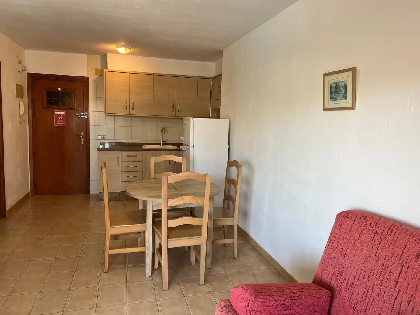 Cuina de Apartament de lloguer en Gandia amb Aire condicionat, Terrassa i Moblat
