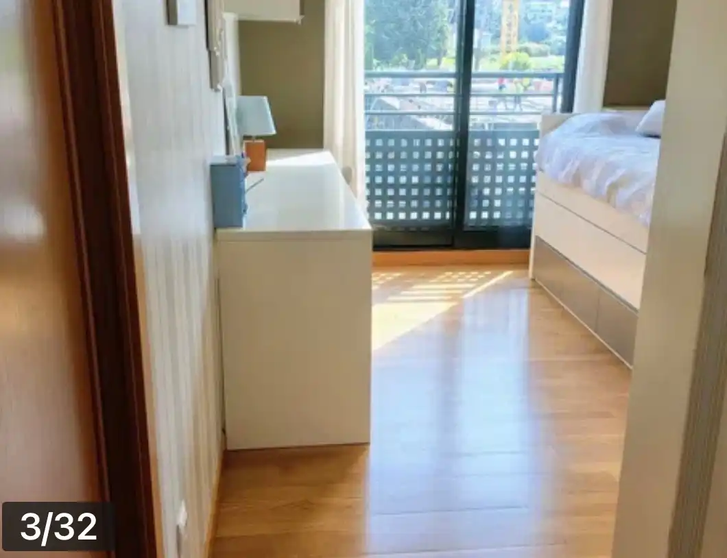 Dormitori de Pis en venda en Pontevedra Capital  amb Traster, Moblat i Piscina comunitària