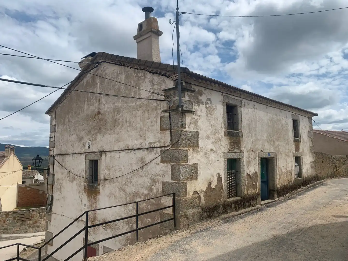 Exterior view of Houses for sale in Bonilla de la Sierra  with Heating and Storage room