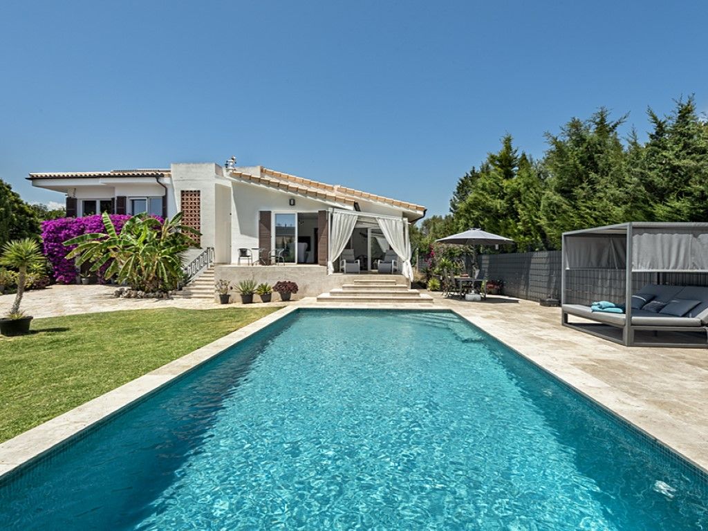 Piscina de Casa o xalet en venda en Manacor amb Aire condicionat, Calefacció i Jardí privat