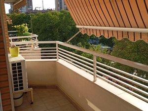 Terrassa de Apartament de lloguer en  Valencia Capital amb Aire condicionat, Moblat i Forn