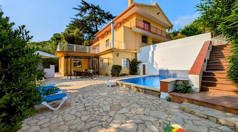 R02601 CASA CON LICENCIA TURÍSTICA, PISCINA Y GARAJE EN LOS PINARES, LLORET DE MAR., imatge 3
