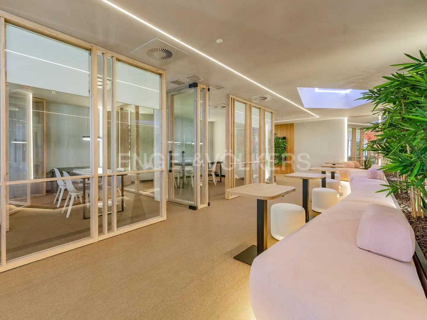 Piso de alquiler en Esplugues de Llobregat con Aire acondicionado, Calefacción y Jardín privado