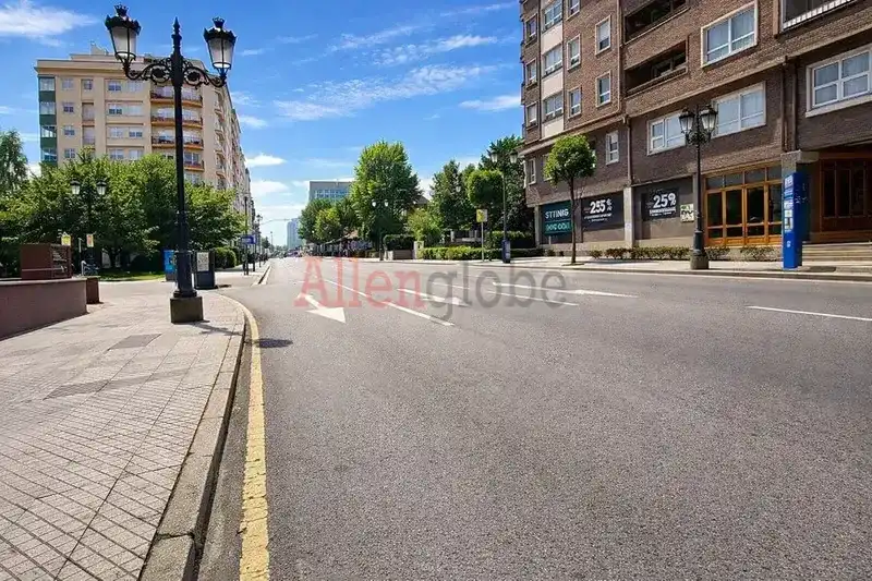 Vista exterior de Pis en venda en Oviedo  amb Calefacció, Terrassa i Traster