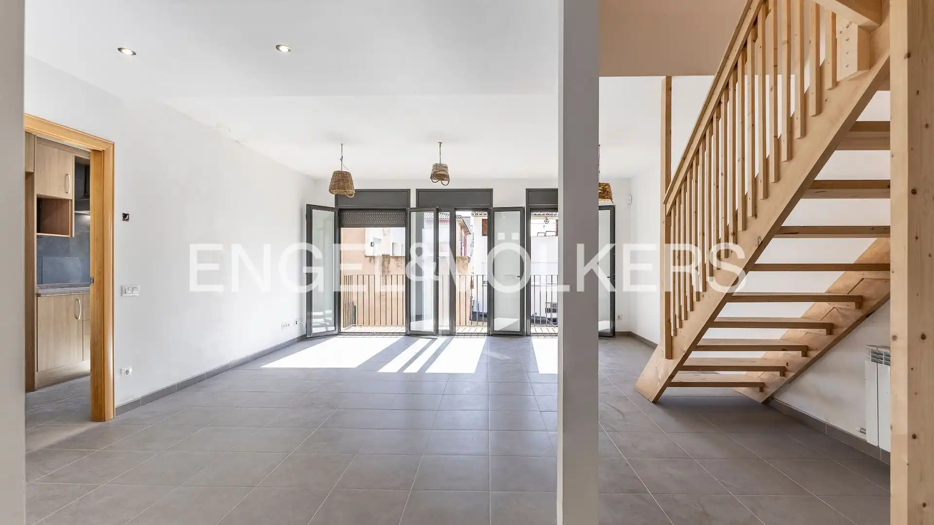 Vista exterior de Dúplex en venta en Torelló con Calefacción, Terraza y Balcón