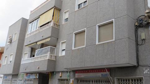 Foto 2 de Pis en venda a Calle Salvador Dalí, 14, San Miguel de Salinas, Alicante