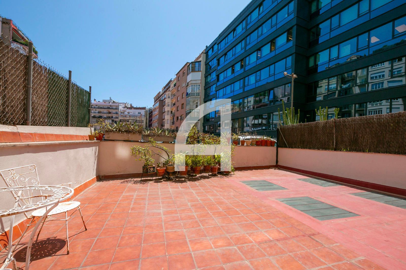 Terrassa de Pis en venda en  Barcelona Capital amb Calefacció i Terrassa