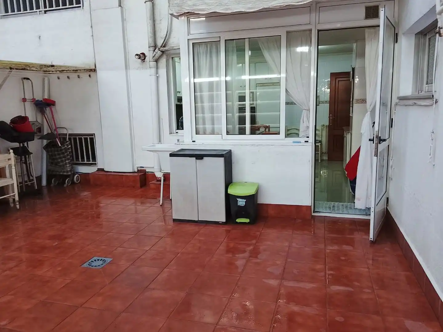 Piso en venta en Vigo  con Calefacción, Trastero y Amueblado