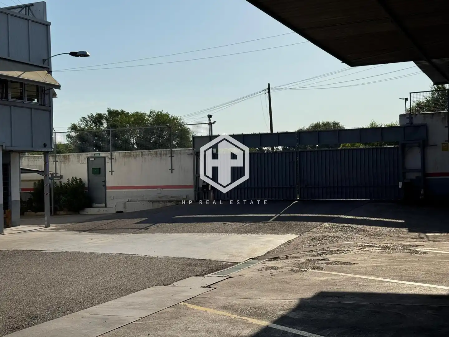 Aparcament de Nau industrial de lloguer en Madrid amb Calefacció i Alarma