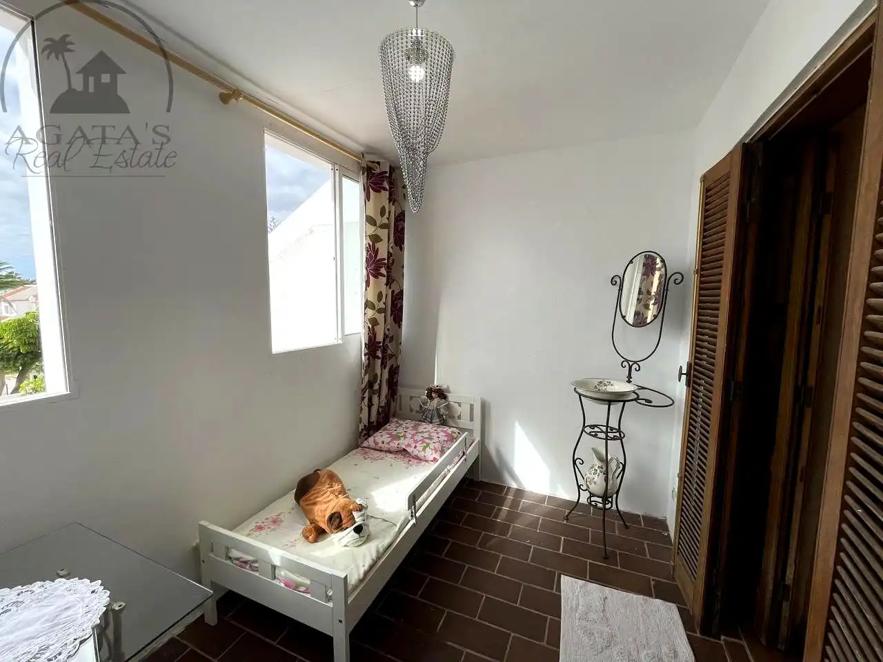 Dormitori de Casa o xalet en venda en Adeje amb Terrassa, Moblat i Piscina comunitària