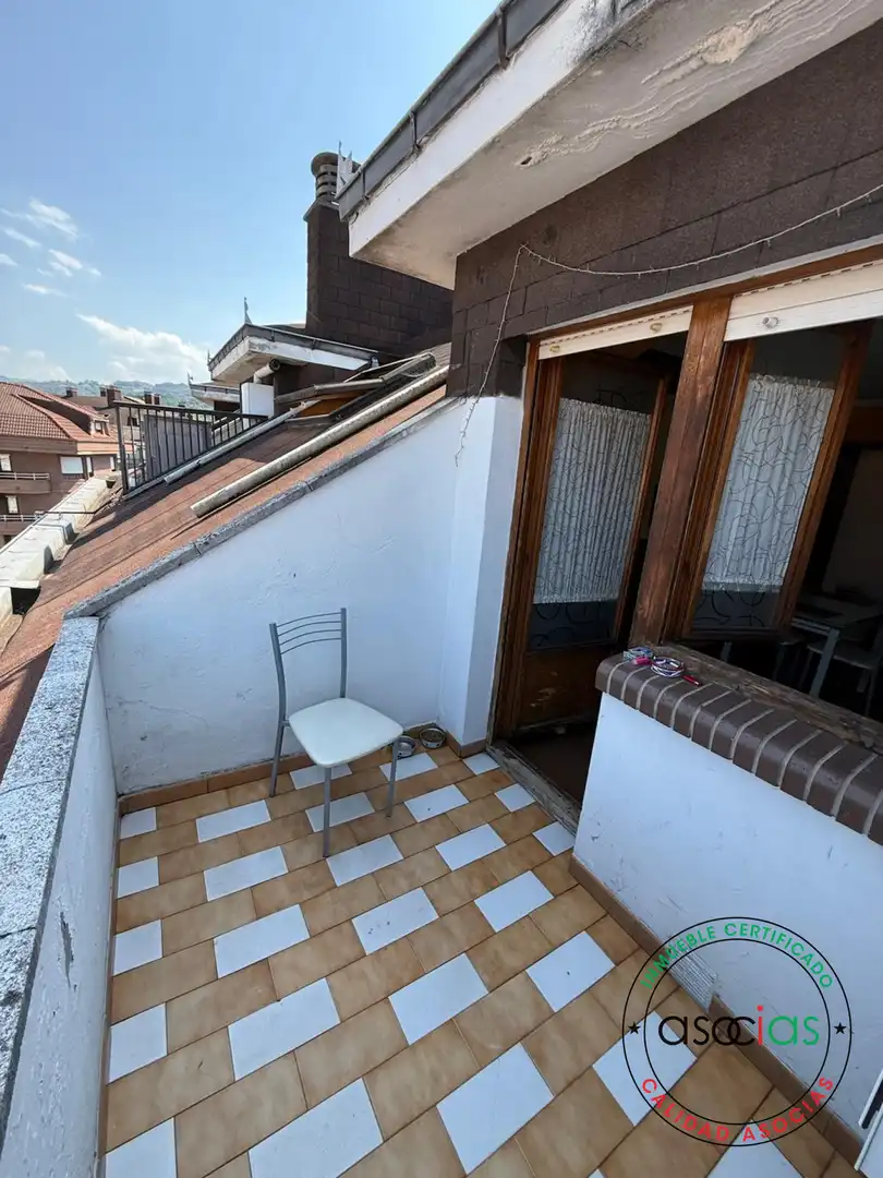 Terraza de Ático en venta en Langreo con Calefacción, Parquet y Terraza