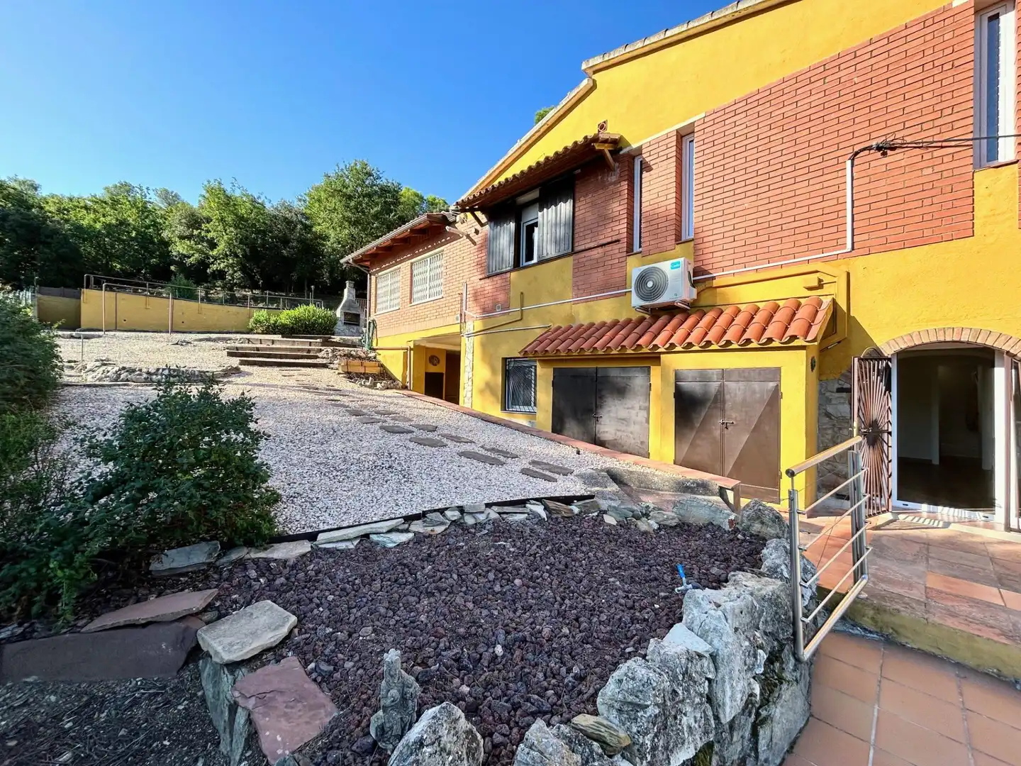 Exterior view of Flat for rent in Sant Cugat del Vallès  with Private garden, Parquet flooring and Terrace